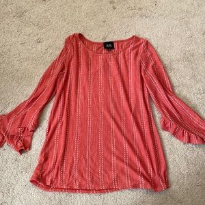 Light weight patterned tunic top